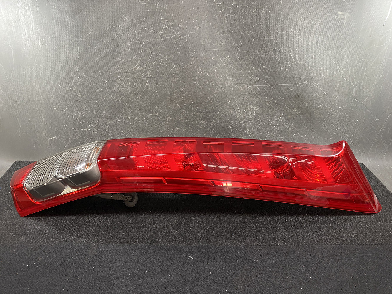HONDA STREAM RN6 RN7 RN8 RN9 TAILLIGHT D038 RIGHT x1 - Image 2