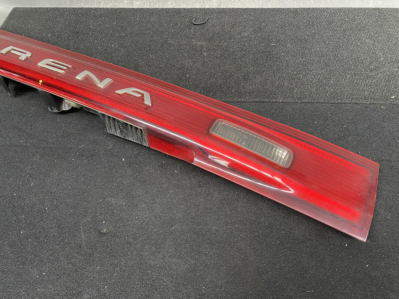 NISSAN SERENA C24 Tailgate Garnish Reflector Panel ICHIKOH 4881B - Image 3