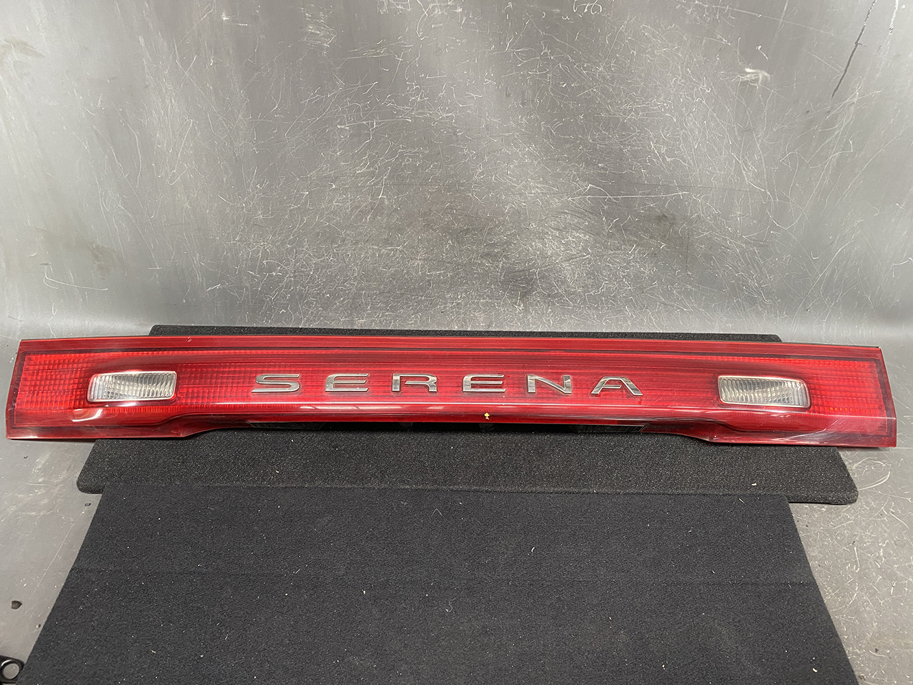 NISSAN SERENA C24 Tailgate Garnish Reflector Panel ICHIKOH 4881B - Image 2