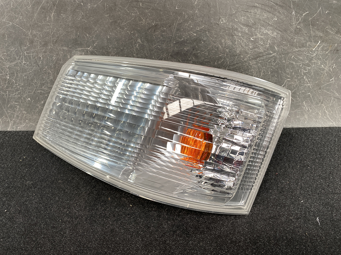 MITSUBISHI CANTER FBA20 Headlight Indicator KOITO 210-37093 Left Side x1 - Image 2