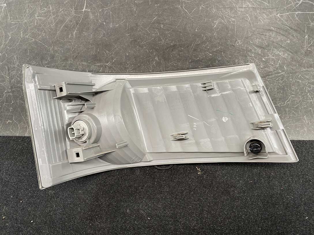 MITSUBISHI CANTER FBA20 Headlight Indicator KOITO 210-37093 Left Side x1 - Image 5