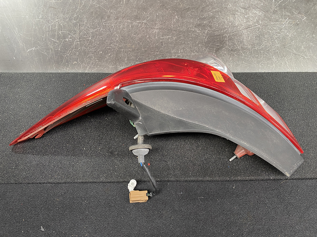 A130_6 NISSAN TIIDA LATIO C11 Taillight P7511 R Right Side x1 » NZ.95 » JDM-PARTS NZ » JDM-PARTS NZ NISSAN TIIDA LATIO C11 Taillight P7511 R Right Side x1 » JDM-PARTS NZ