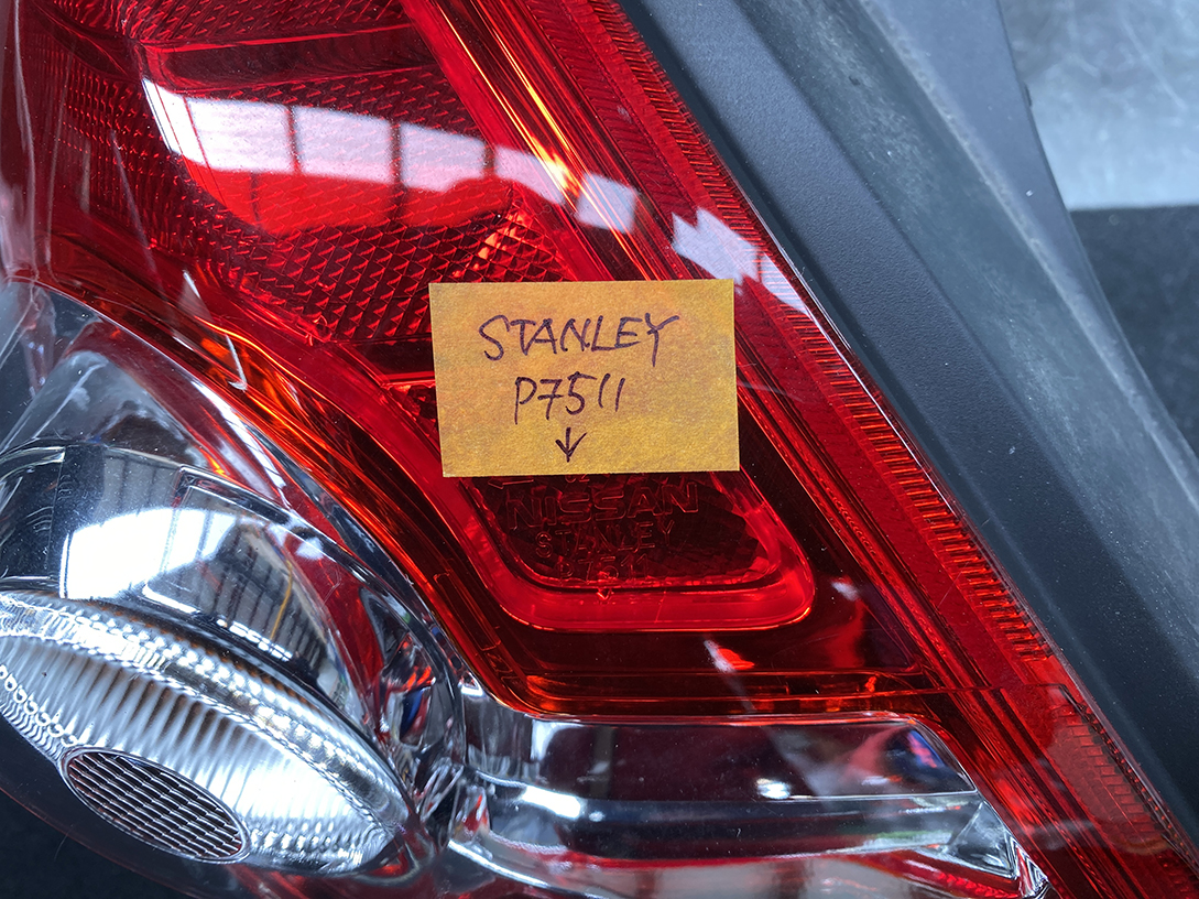 NISSAN TIIDA C11 Taillight STANLEY P7511 Left Side x1 - Image 6