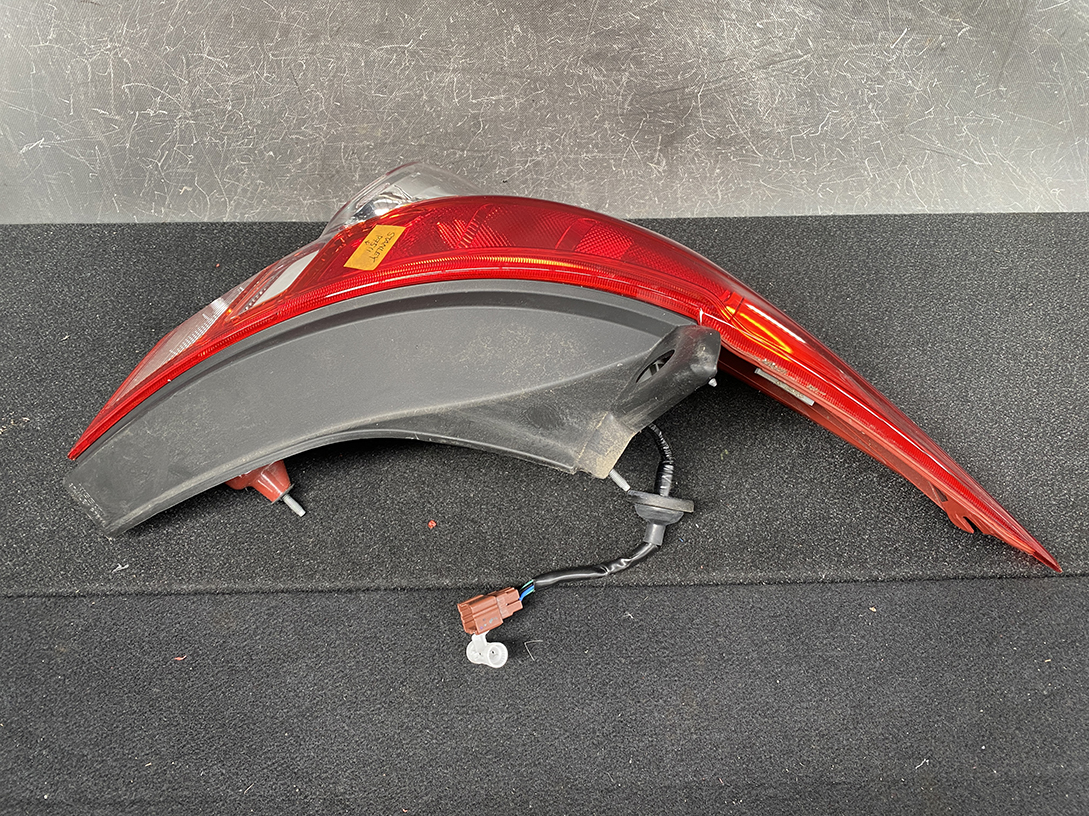 NISSAN TIIDA C11 Taillight STANLEY P7511 Left Side x1 - Image 4