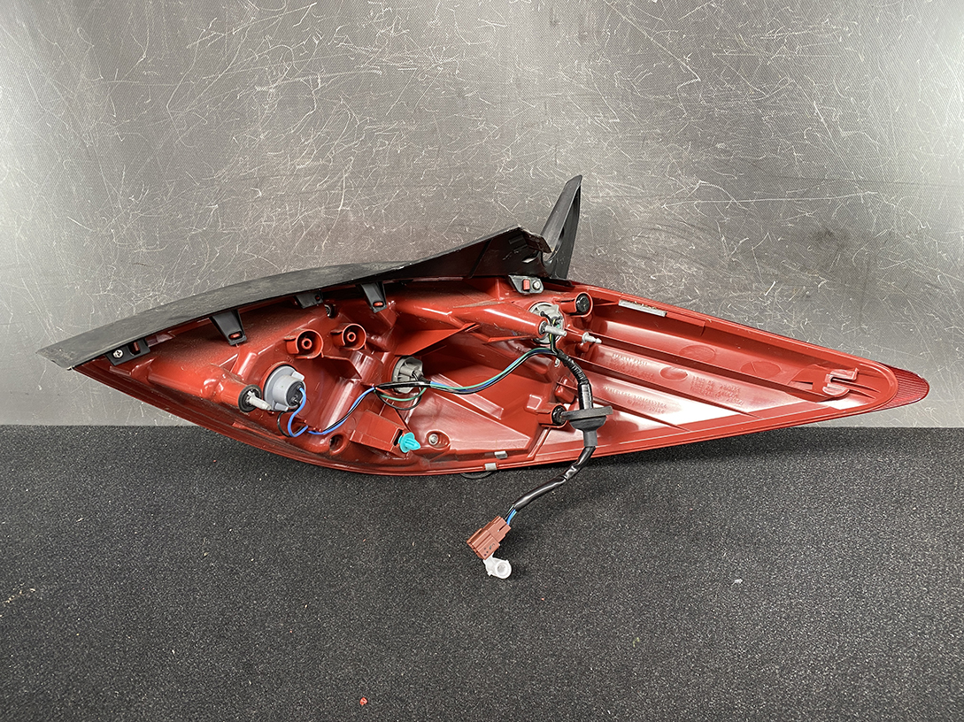 NISSAN TIIDA C11 Taillight STANLEY P7511 Left Side x1 - Image 5