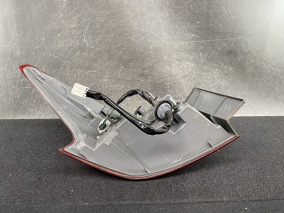 NISSAN SYLPHY PULSAR B17 LED Taillight P8973 Right Side x1 - Image 4