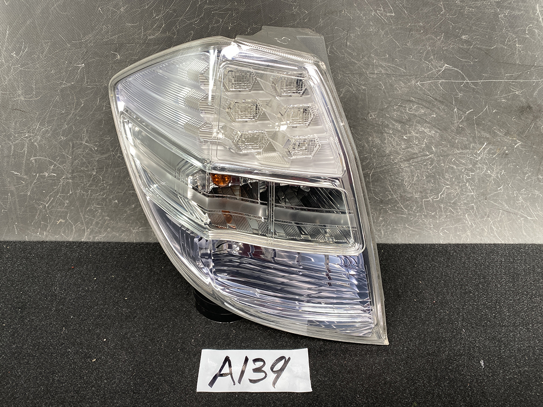 HONDA FIT JAZZ HV HYBRID Taillight STANLEY P9883 Left Side x1