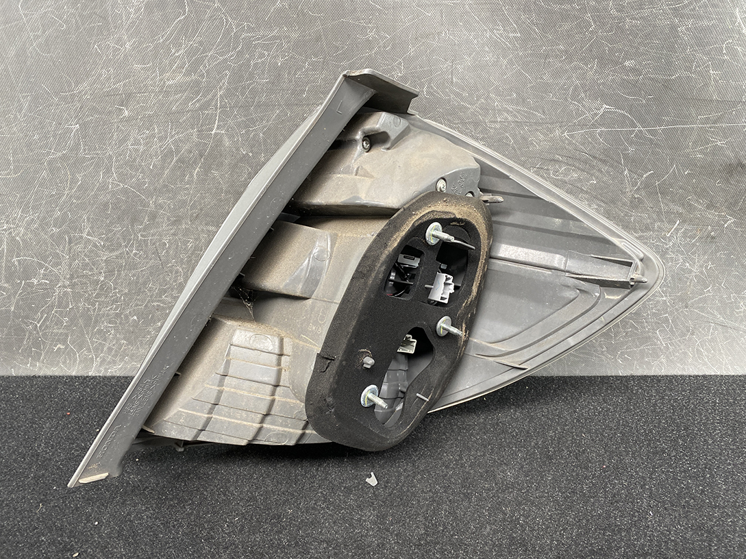 HONDA FIT JAZZ HV HYBRID Taillight STANLEY P9883 Left Side x1 - Image 4