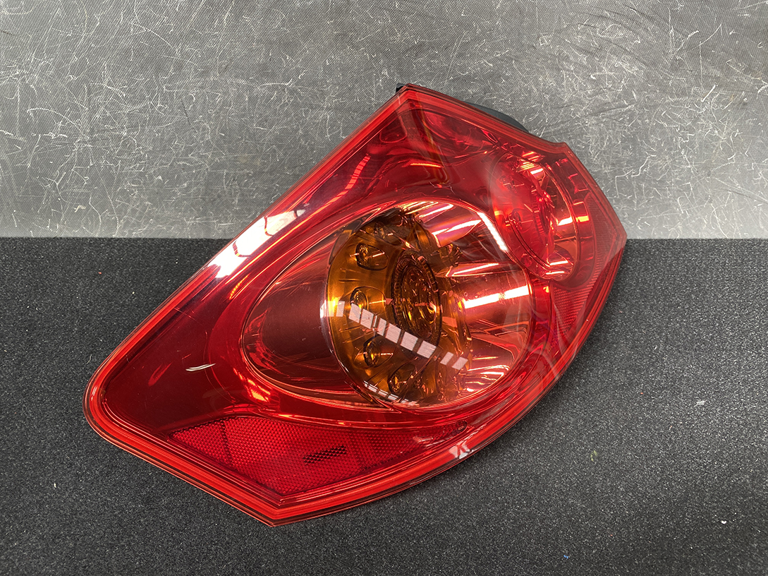 NISSAN SKYLINE V36 Taillight ICHIKOH D040 Left Side x1 - Image 2