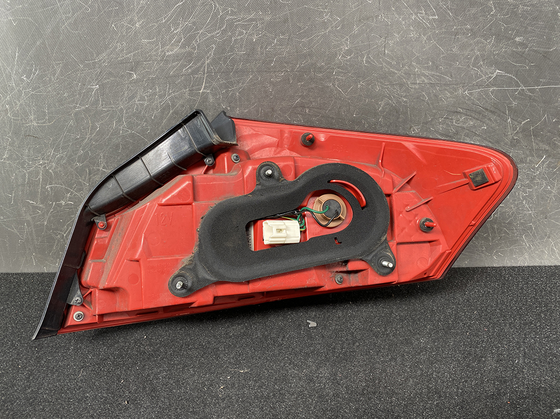 NISSAN SKYLINE V36 Taillight ICHIKOH D040 Left Side x1 - Image 4