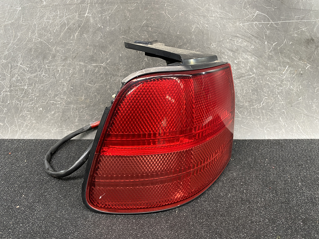 NISSAN LIBERTY M12 Genuine Taillight ICHIKOH 4853A Left Side x1 - Image 2