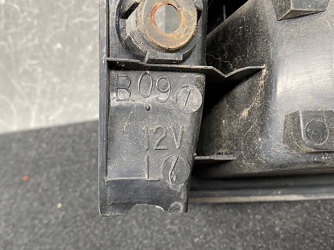 NISSAN LIBERTY M12 Genuine Taillight ICHIKOH 4853A Left Side x1 - Image 6