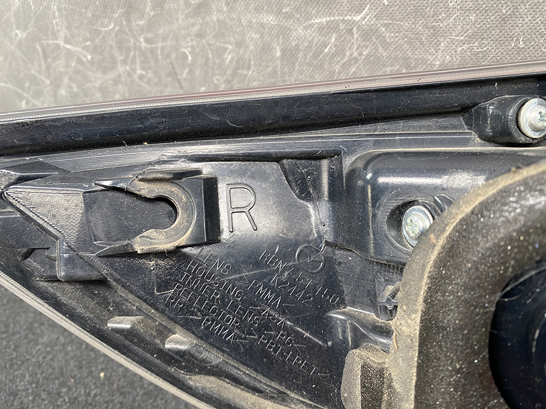 MAZDA AXELA SPORT BL Genuine Taillight STANLEY P8240 RIGHT SIDE x1 - Image 6