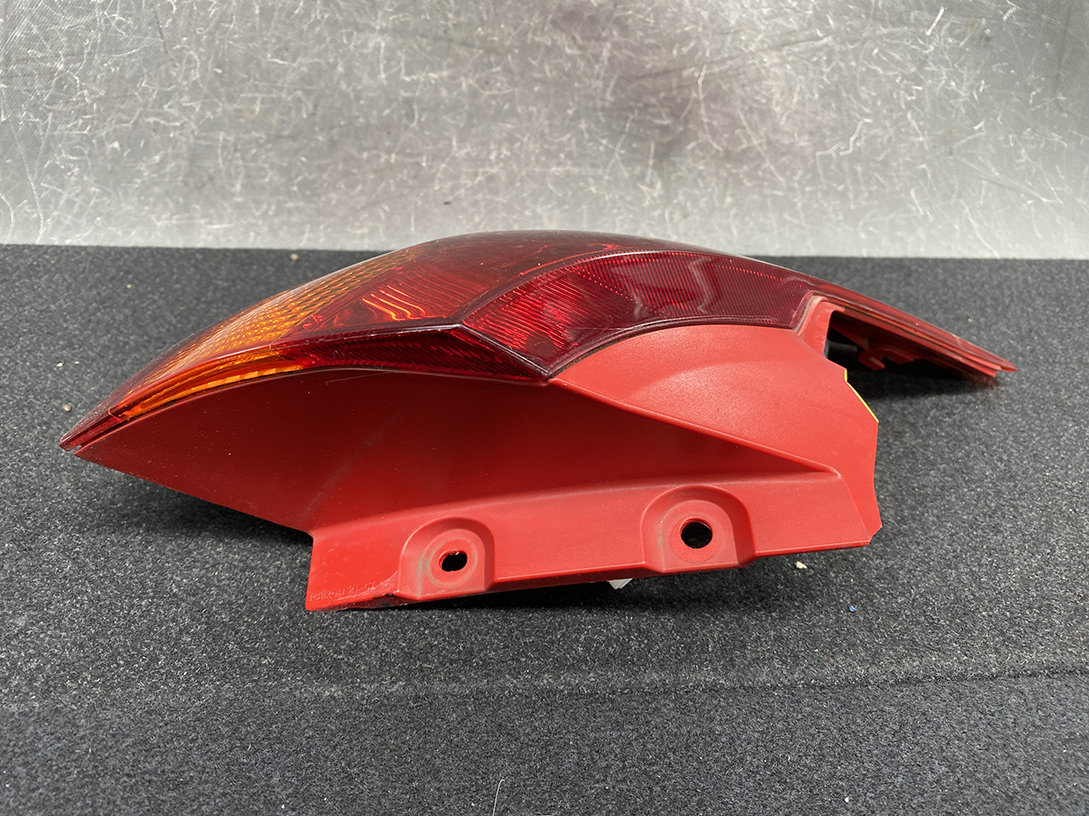 A172_5 TOYOTA CALDINA AZT241 AZT246 Taillight 21-57 LEFT Side x1 *DAMAGED* » NZ.95 » JDM-PARTS NZ » JDM-PARTS NZ TOYOTA CALDINA AZT241 AZT246 Taillight 21-57 LEFT Side x1 *DAMAGED* » JDM-PARTS NZ