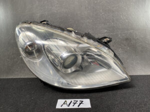 Mercedes-Benz B-Class W245 Genuine Taillight A1698202661 Right Side x1