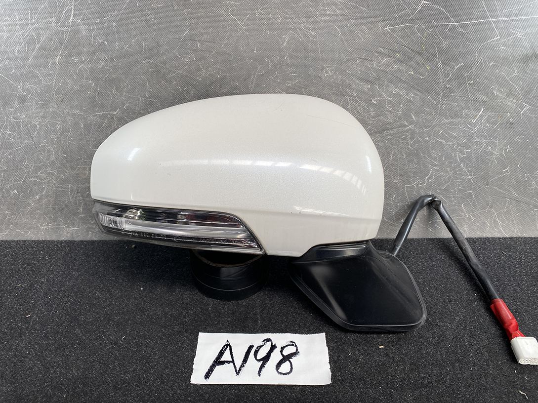 TOYOTA PRIUS ZVW30 ZVW35 Mirror MURAKAMI 9316 Right Side x1