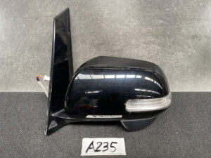 TOYOTA ESTIMA ACR50 HYBRID AHR20 Door Mirror 8406 Left Side x1
