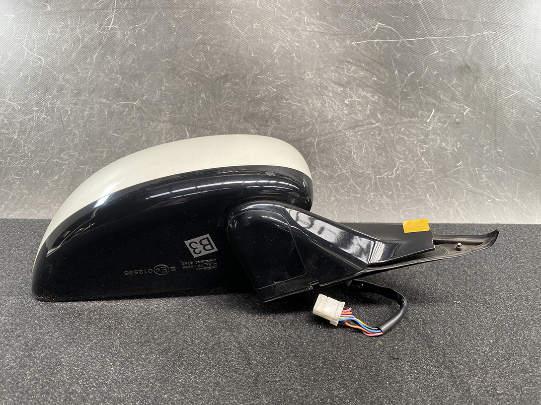 NISSAN SKYLINE V36 Mirror Murakami 8742 / 8423 Right Side x1 *DAMAGED* - Image 5