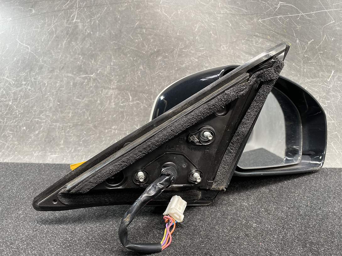 NISSAN SKYLINE V36 Mirror Murakami 8742 / 8423 Right Side x1 *DAMAGED* - Image 6