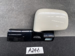 HONDA MOBILIO GB1 GB2 Genuine Door Mirror 010056 Left side x1