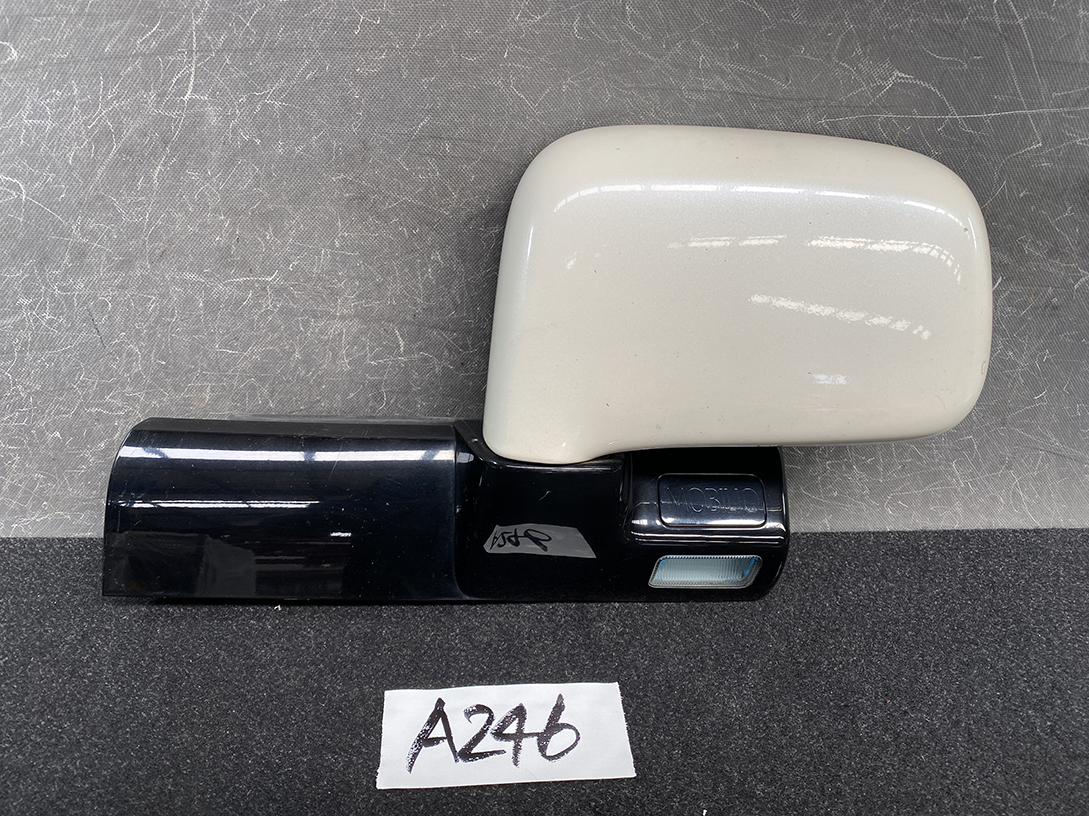 HONDA MOBILIO GB1 GB2 Genuine Door Mirror 010056 Left side x1