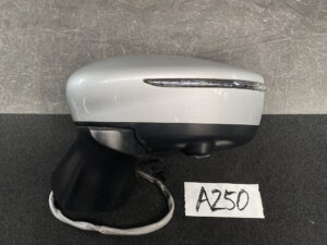 NISSAN NOTE E-Power NISMO E12 HE12 Door Mirror G579 LEFT Side x1