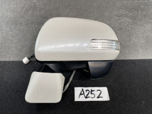 TOYOTA NOAH VOXY ZRR70 ZRR75 Door Mirror Murakami 8873 Left Side x1