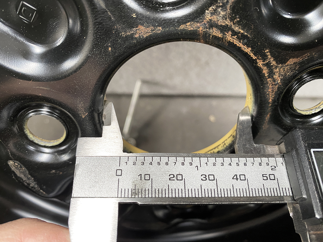 Space saver SUZUKI  Alto CHEVROLET MW  Wagon R 14inch Temper tyre With Screw - Image 6