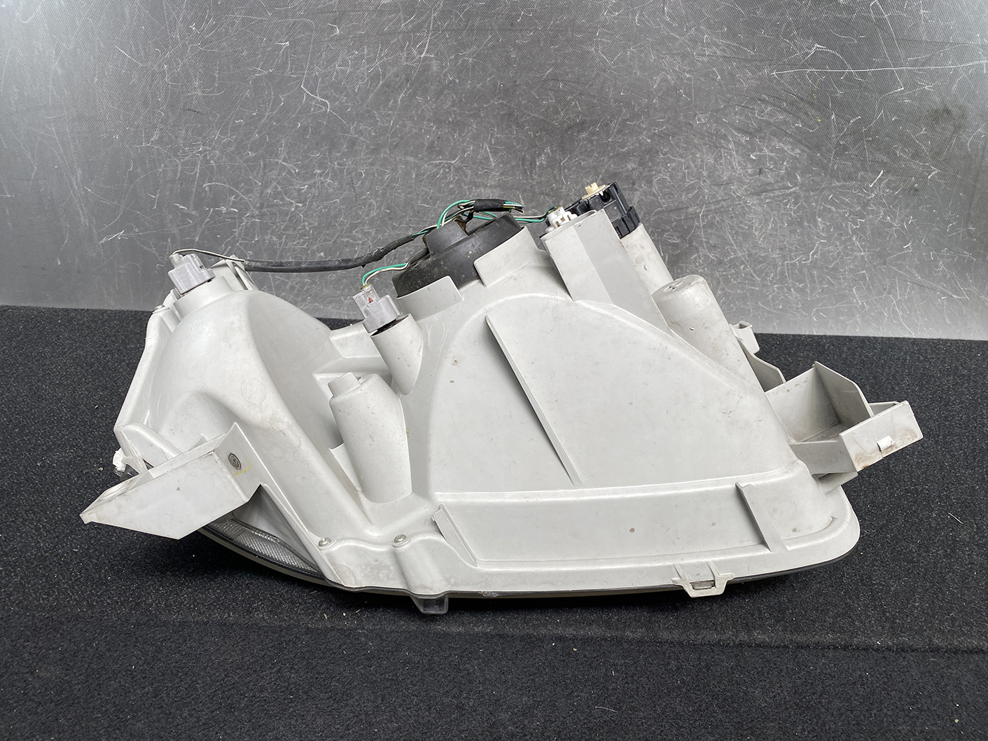 TOYOTA PROBOX VAN NCP50 NLP51 Headlight KOITO 52-076 Left Side x1 - Image 5