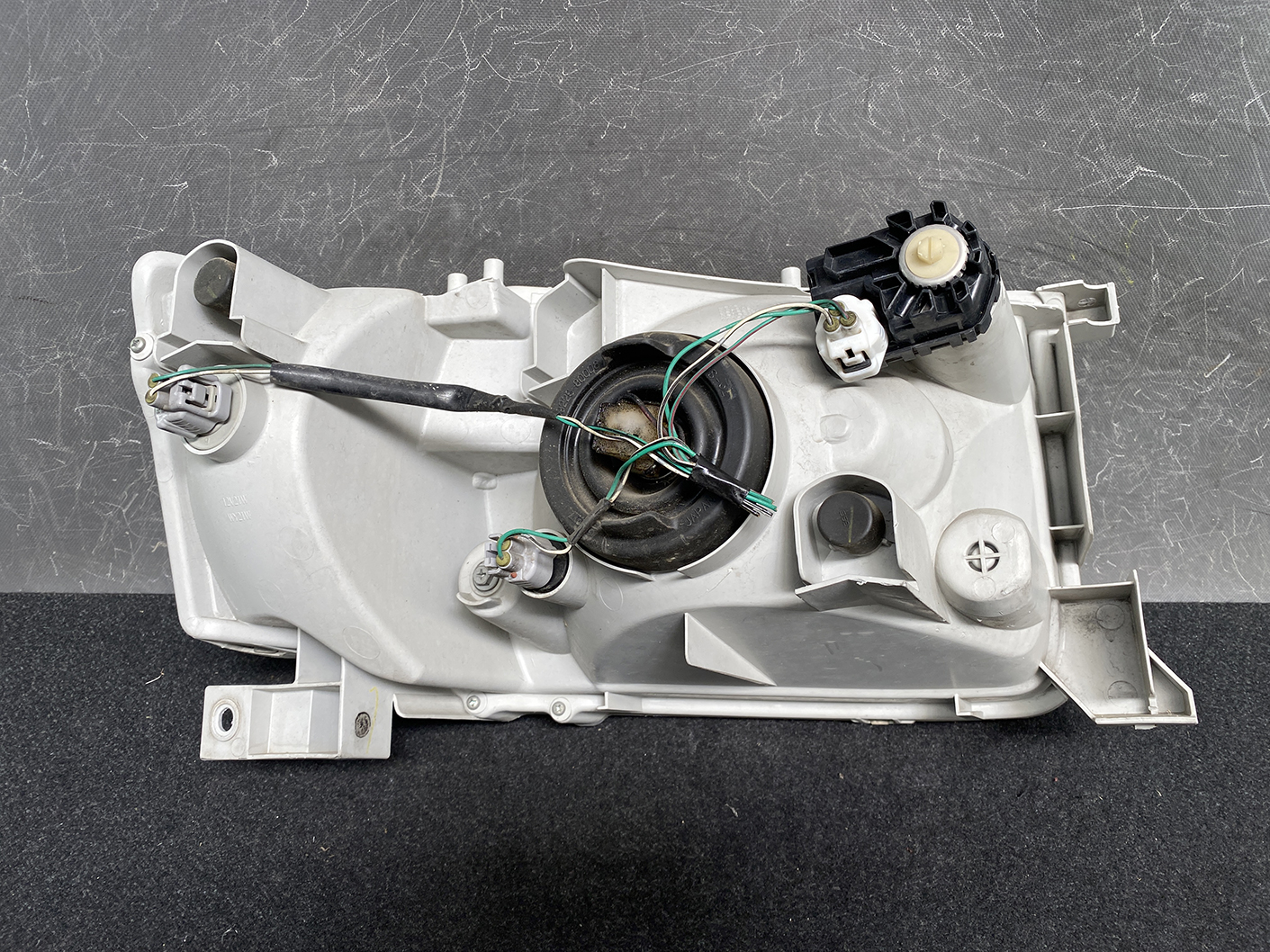 TOYOTA PROBOX VAN NCP50 NLP51 Headlight KOITO 52-076 Left Side x1 - Image 6