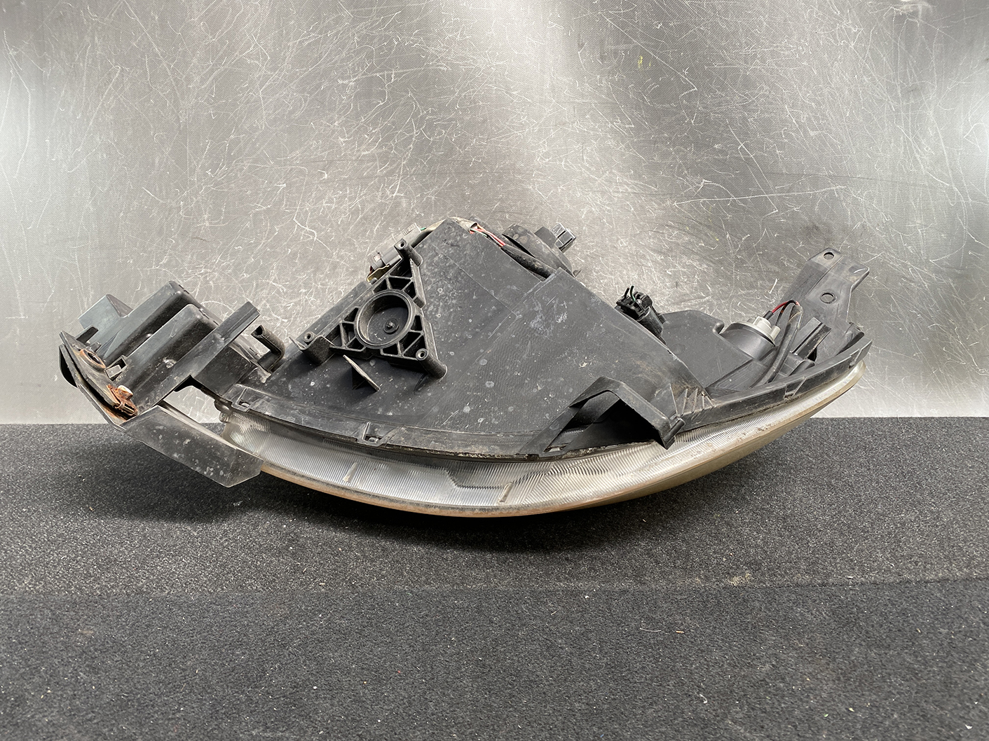 MAZDA VERISA DC5W Genuine Headlight P4515 Right Side x1 - Image 5