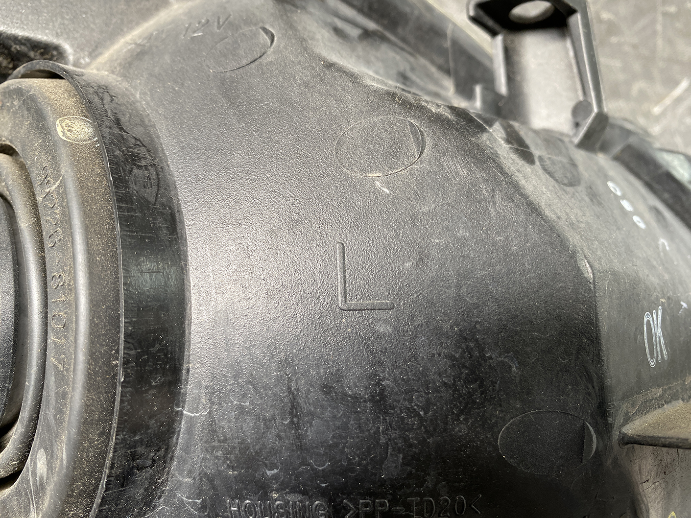 A313_9 TOYOTA PRIUS ZVW30 ZVW35 Headlight 47-29 LEFT Side x1 » NZ1.95 » JDM-PARTS NZ » JDM-PARTS NZ TOYOTA PRIUS ZVW30 ZVW35 Headlight 47-29 LEFT Side x1 » JDM-PARTS NZ