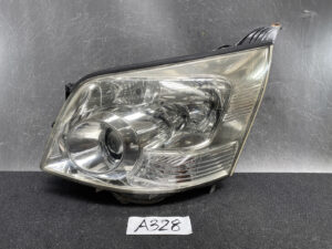TOYOTA VOXY NOAH ZRR70 ZRR75 HID Headlight KOITO 28-201 Left Side x1