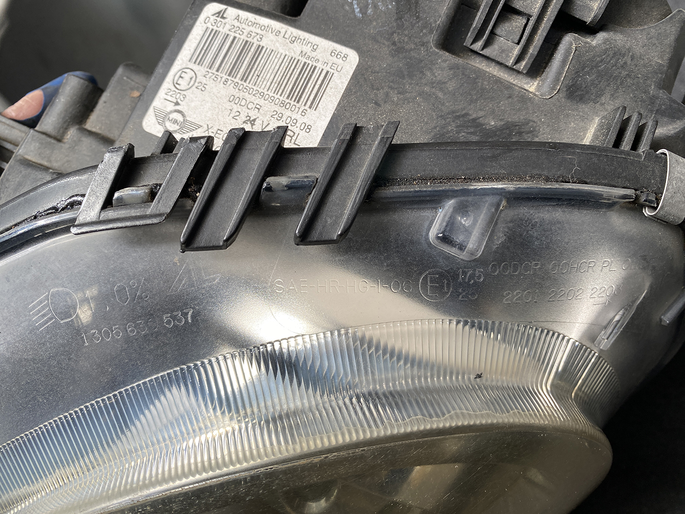 BMW MINI Cooper S GEN2 R55 R56 R57 HID Headlight 0301225673 Left Side x1 - Image 9