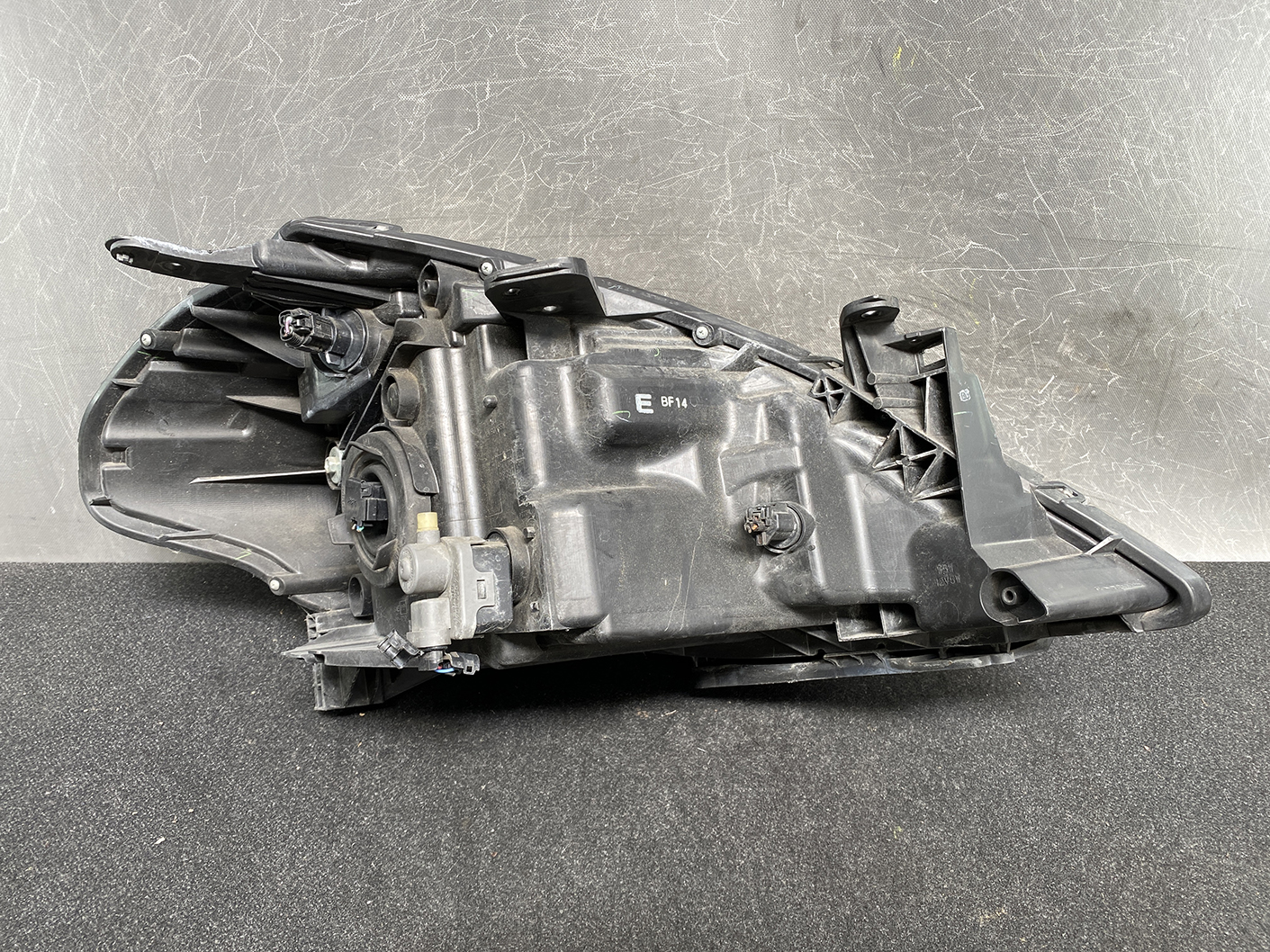 NISSAN TIIDA C11 Headlight P7779 Left Side x1 - Image 6