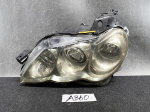 TOYOTA MARK X GRX120 125 HID Headlight 22-330 Left Side x1 *DAMAGED*