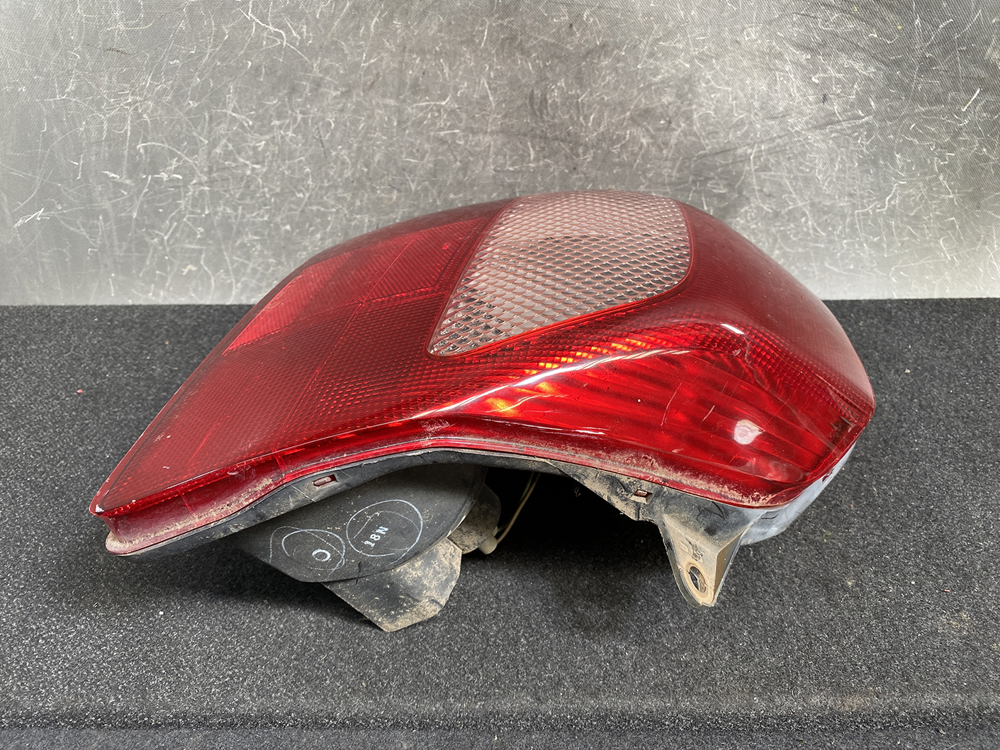 TOYOTA MR-S ZZW30 Genuine Taillight KOITO 17-32 Left Side x1 - Image 3