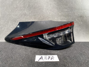 TOYOTA YARIS CROSS HYBRID MXPB10 Taillight ICHIKOH 52-330 Left Side x1