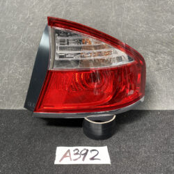 SUBARU LEGACY BL BL5 BL9 BLE Taillight  KOITO 220-20960  Right Side x1
