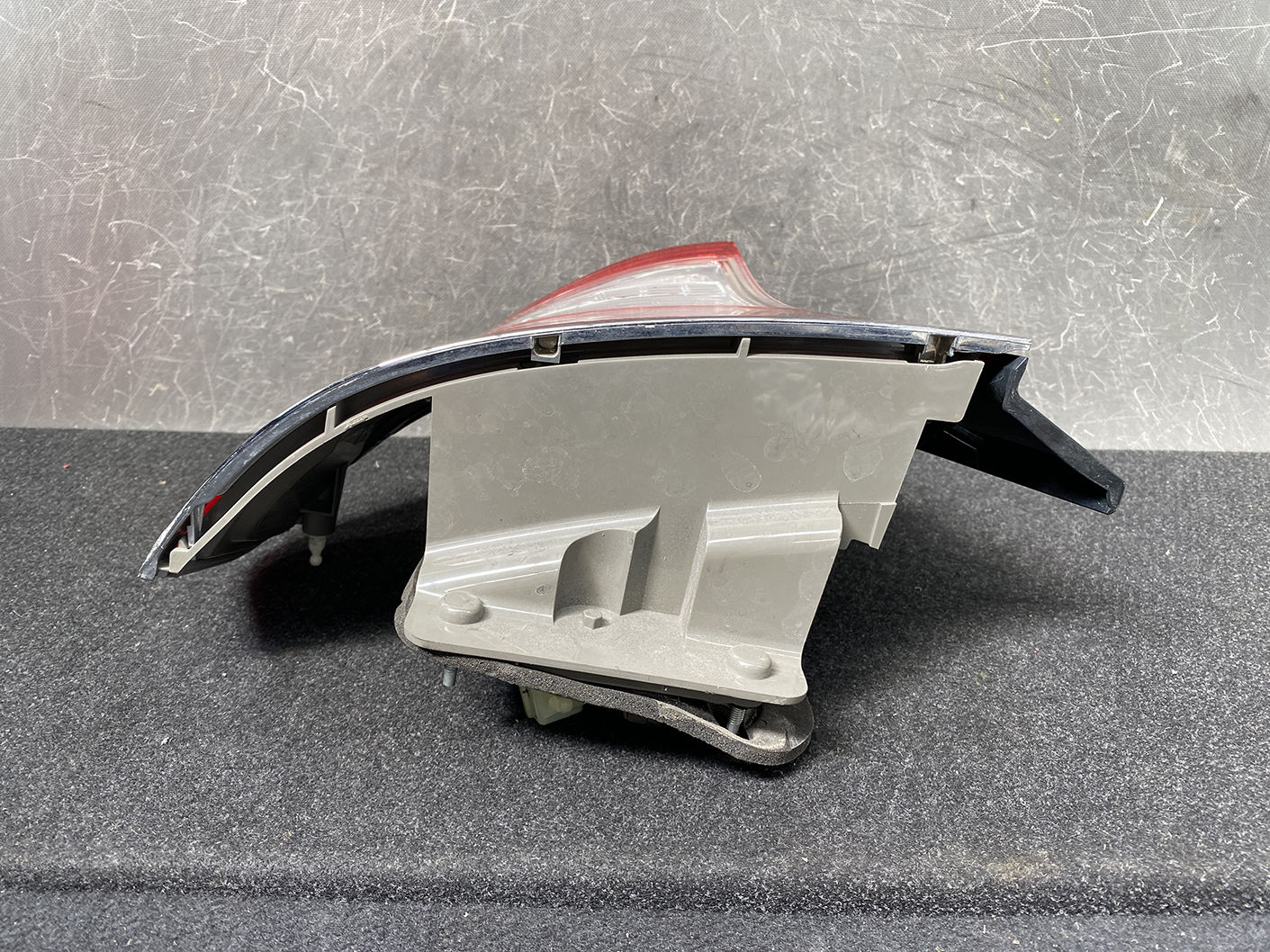 SUBARU LEGACY BL BL5 BL9 BLE Taillight KOITO 220-20960 Left Side x1 - Image 4