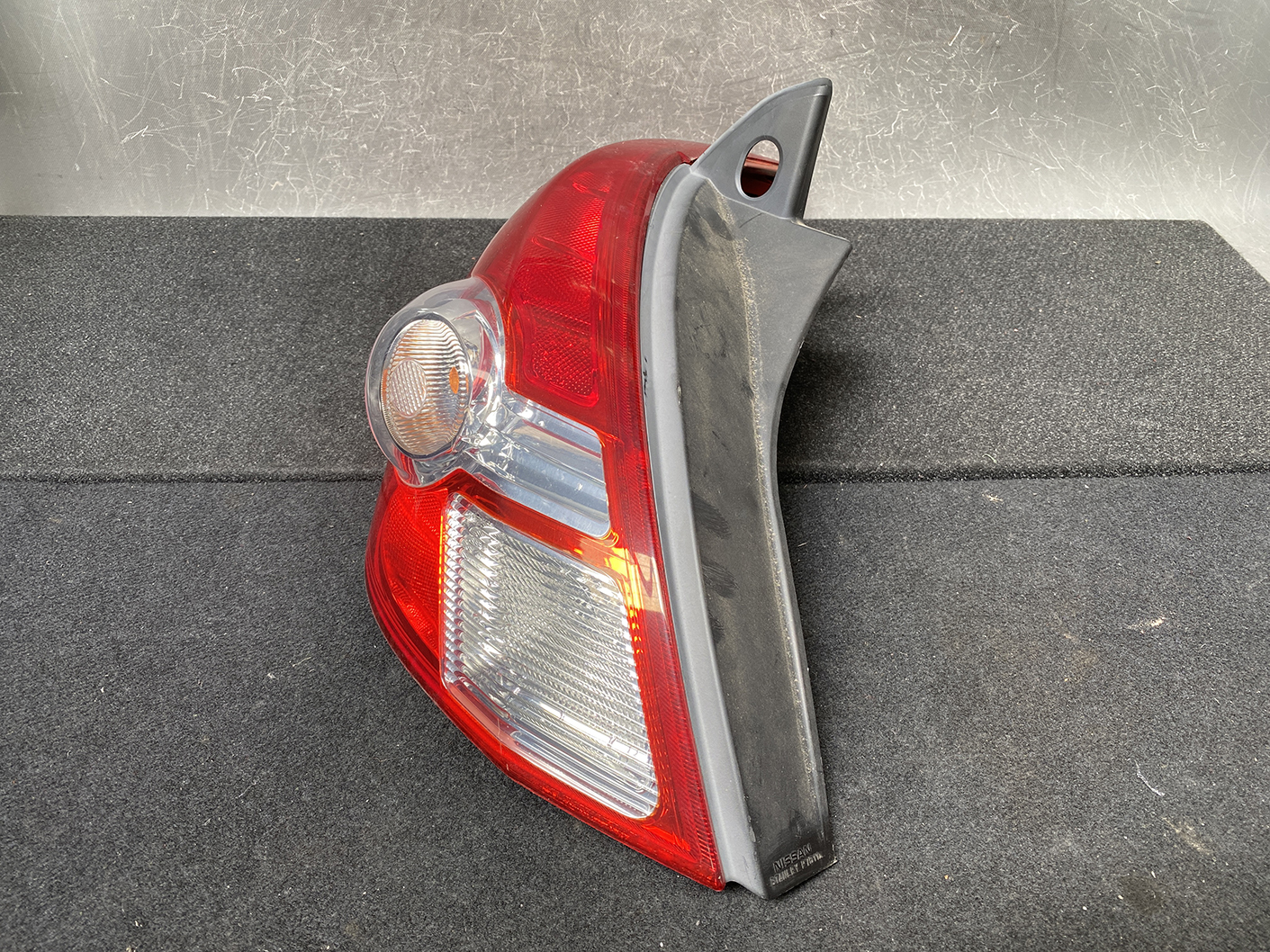 NISSAN TIIDA C11 Taillight STANLEY P7511 Left Side x1 - Image 2