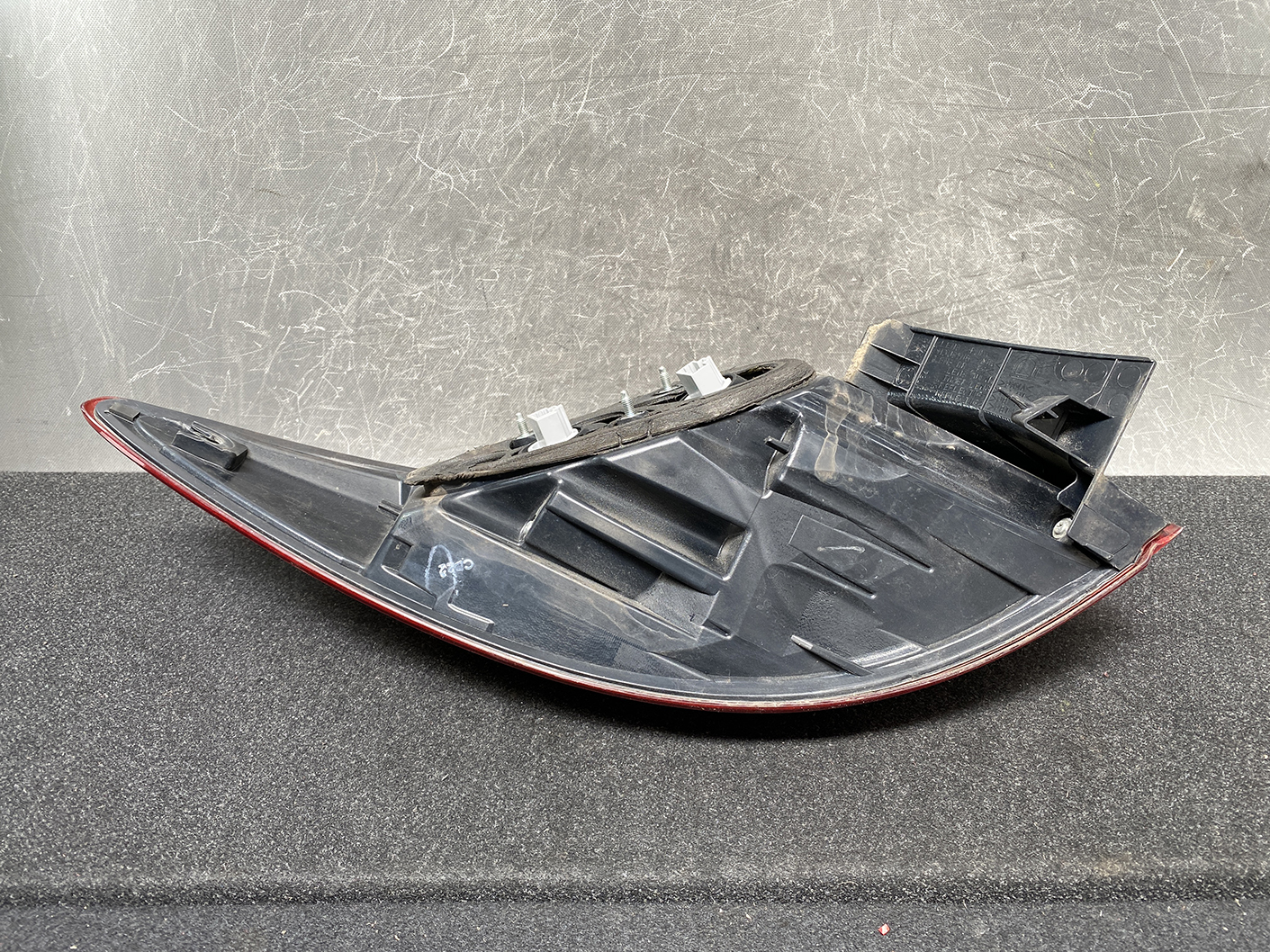 MAZDA CX-5 CX5 KE Taillight STANLEY W0429 Right Side x1 *DAMAGED* - Image 6