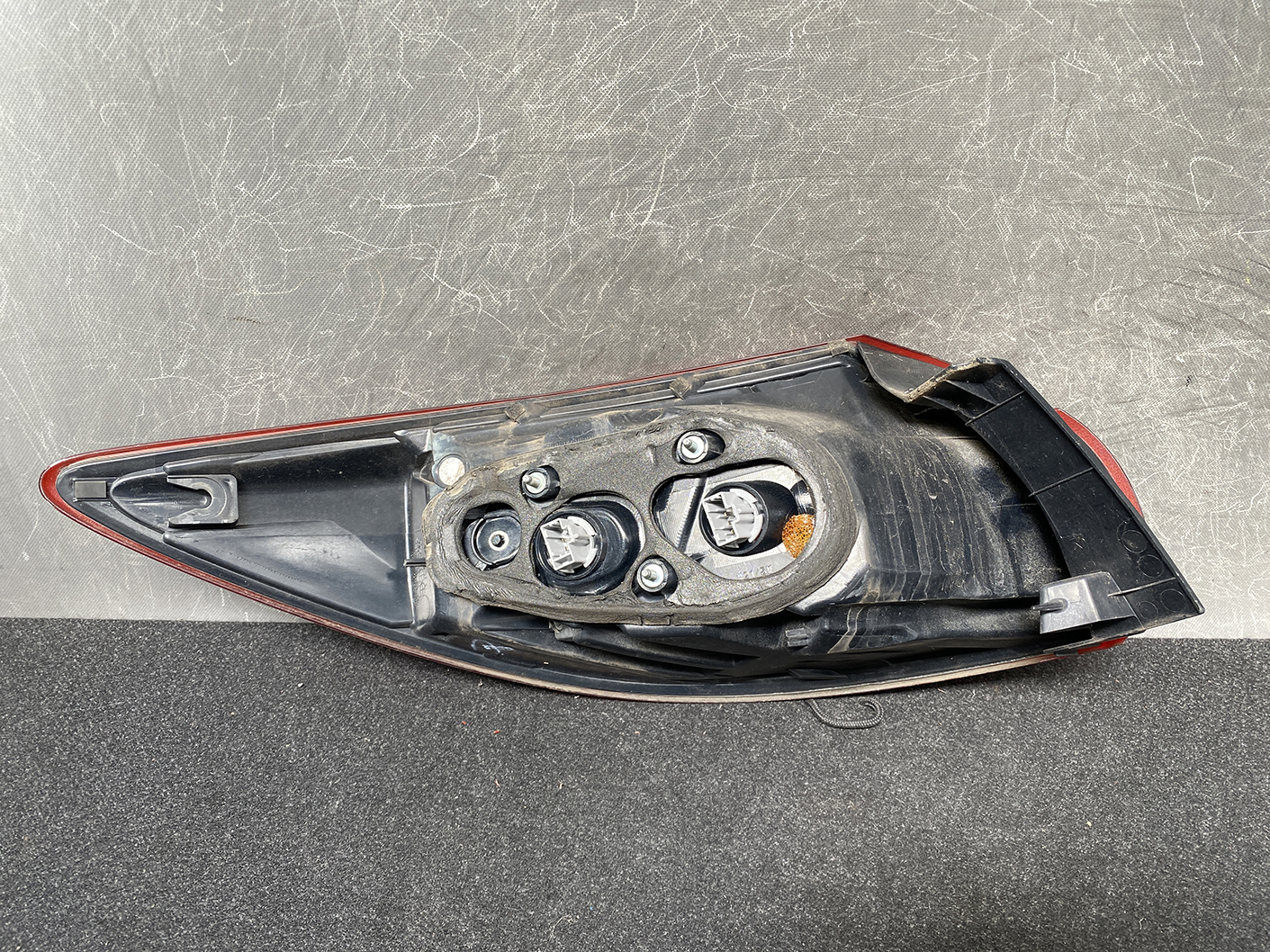 MAZDA CX-5 CX5 KE Taillight STANLEY W0429 Right Side x1 *DAMAGED* - Image 5