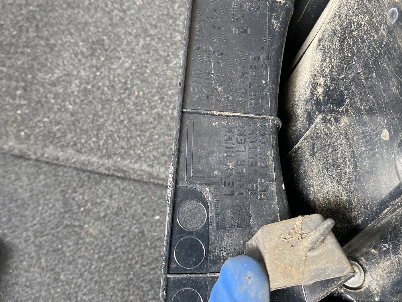 MAZDA CX-5 CX5 KE Taillight STANLEY W0429 Left Side x1 *DAMAGED* - Image 9