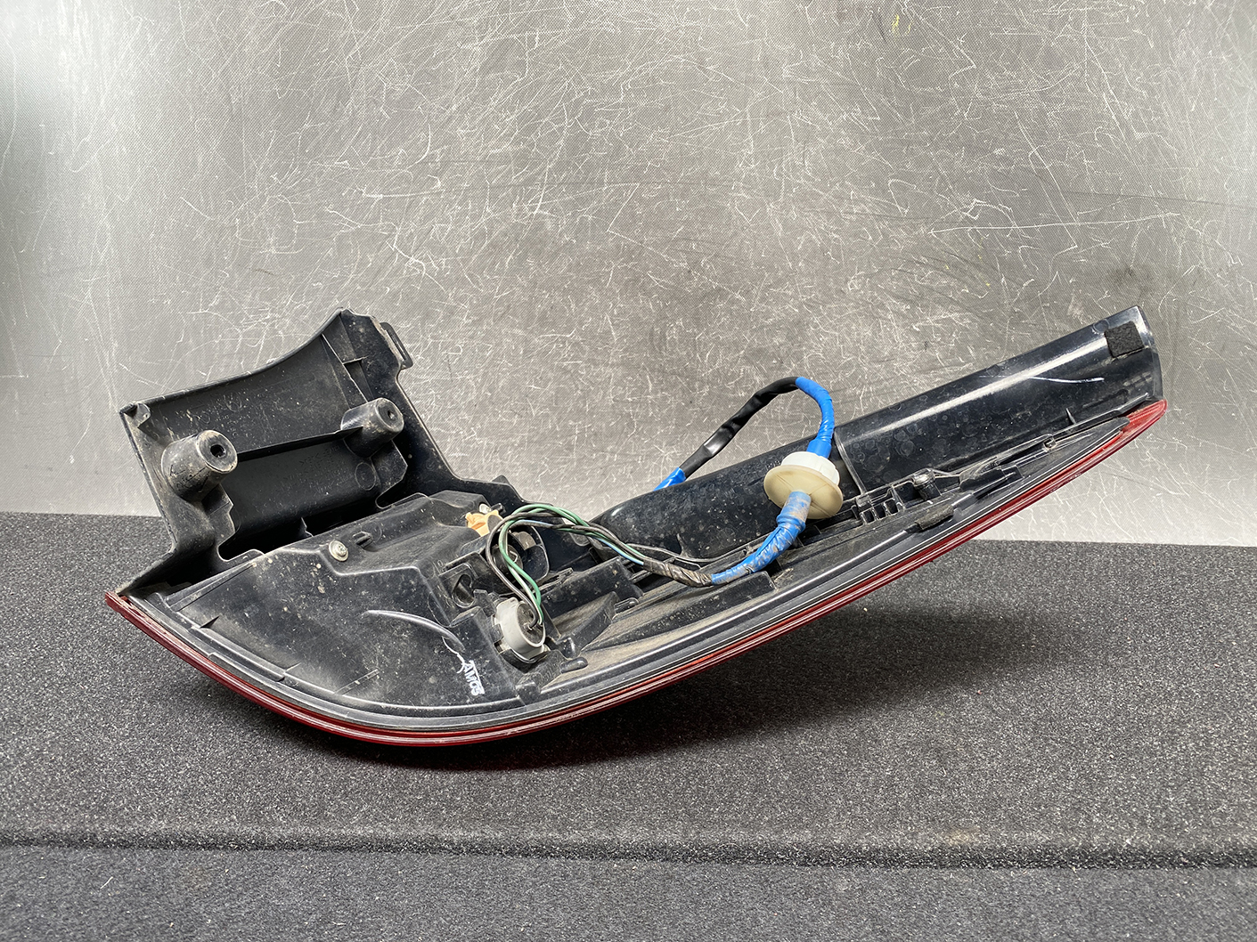 MAZDA PREMACY CW NISSAN LAFESTA Taillight STANLEY P9377 L Left Side x1 - Image 5