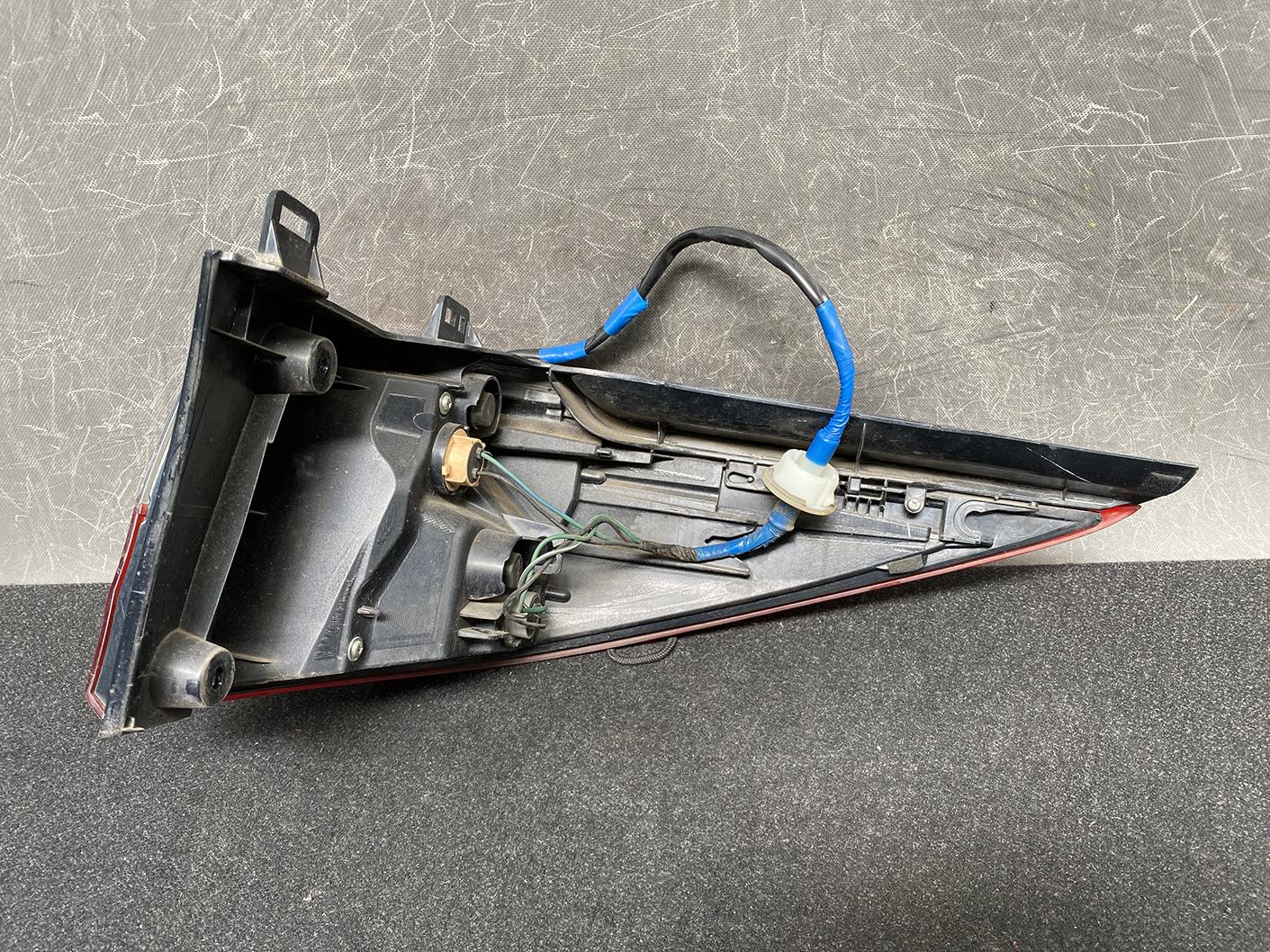 MAZDA PREMACY CW NISSAN LAFESTA Taillight STANLEY P9377 L Left Side x1 - Image 6