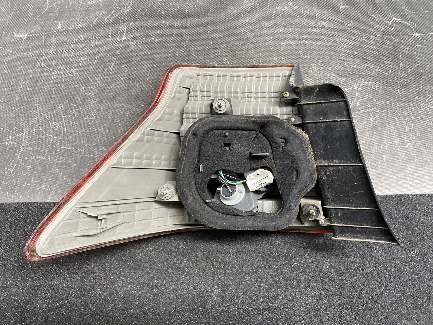 TOYOTA CROWN GRS182 GRS183 Taillight ICHIKOH 30-303 Right Side x1 - Image 6