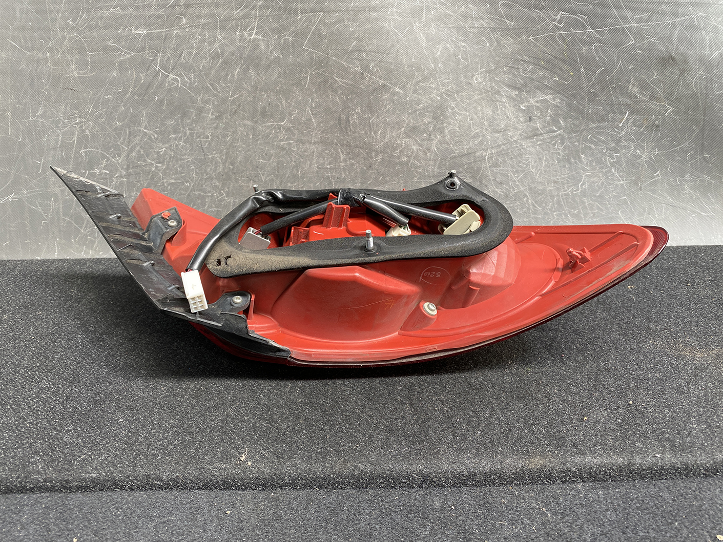 TOYOTA MARK-X GRX120 Genuine Taillight KOITO 22-333 Right Side x1 - Image 4