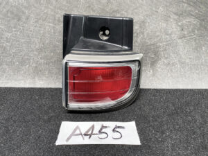NISSAN ELGRAND E51 Taillight ICHIKOH D006 Right Side x1
