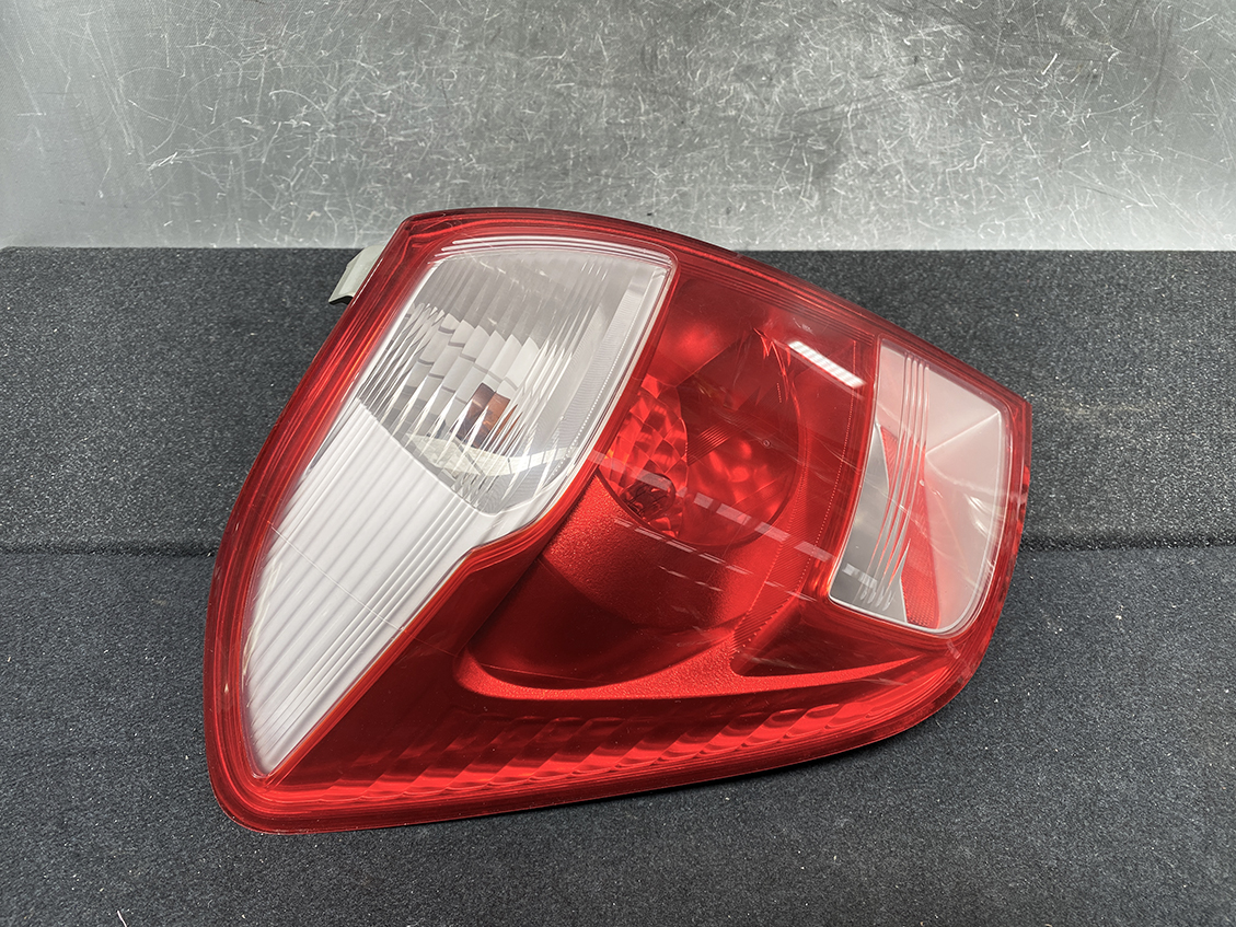 TOYOTA RACTIS SCP100 NCP100 Taillight KOITO 52-159 Left Side x1 - Image 2